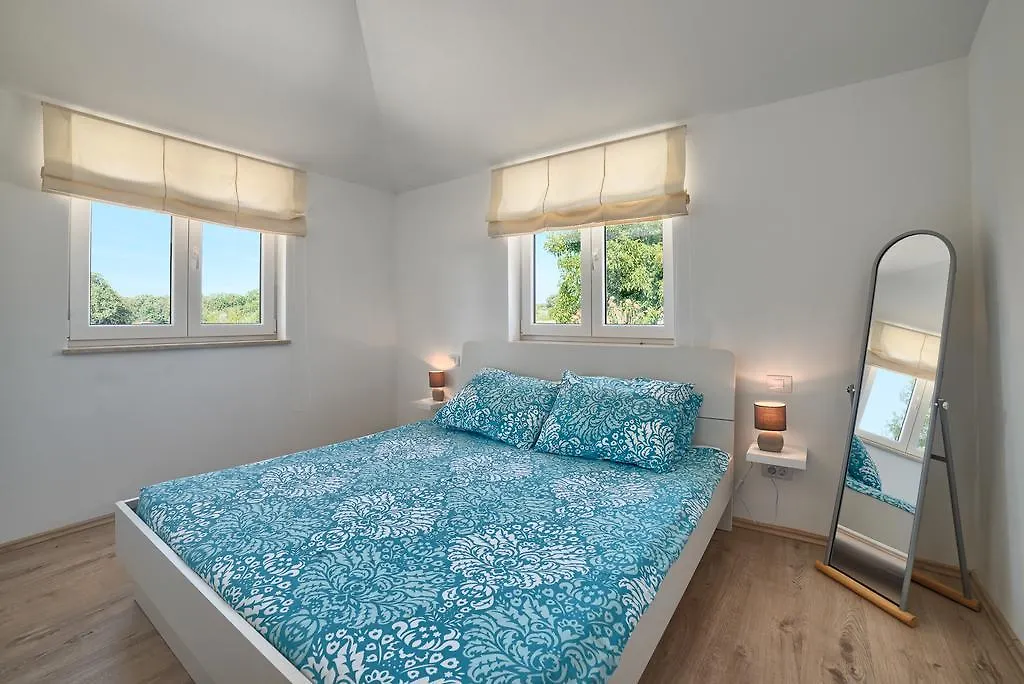 Beautiful Villa Palera With Private Pool Near Pula Liznjan 0*,